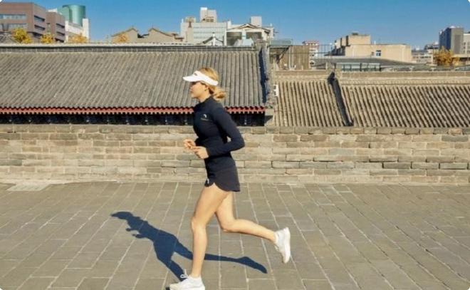 美不美先看腿谷爱凌穿羽绒服也遮不住妥妥的人间“腿精”(图9)